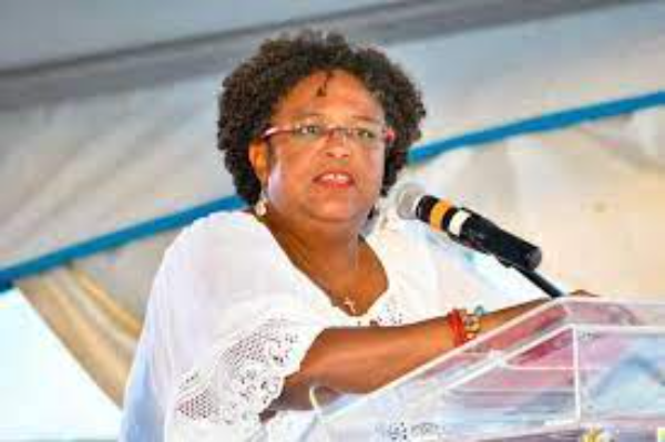 Video: Mia Mottley juramenta como primera ministra de Barbados