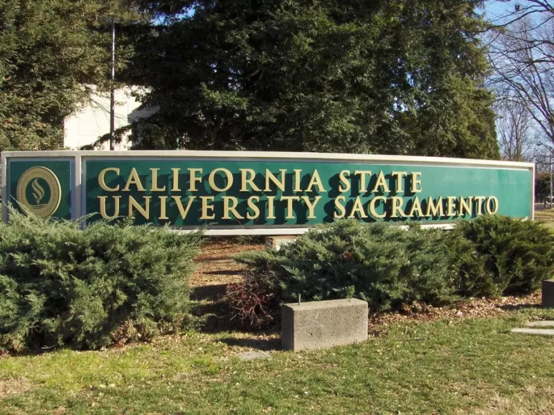 Cal State Sacramento tendrá clases virtuales al inicio del semestre para limitar la transmisión de covid-19