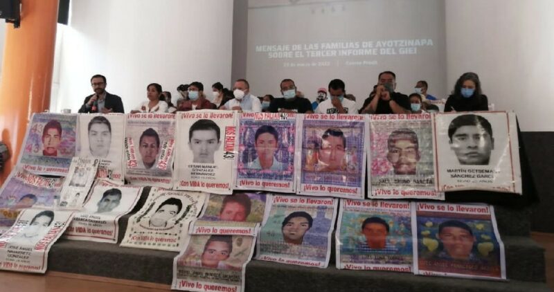 Video: Padres de los 43 exigen que sean investigados Peña Nieto, el Ejército y Marina por su presunta responsabilidad en su desaparición