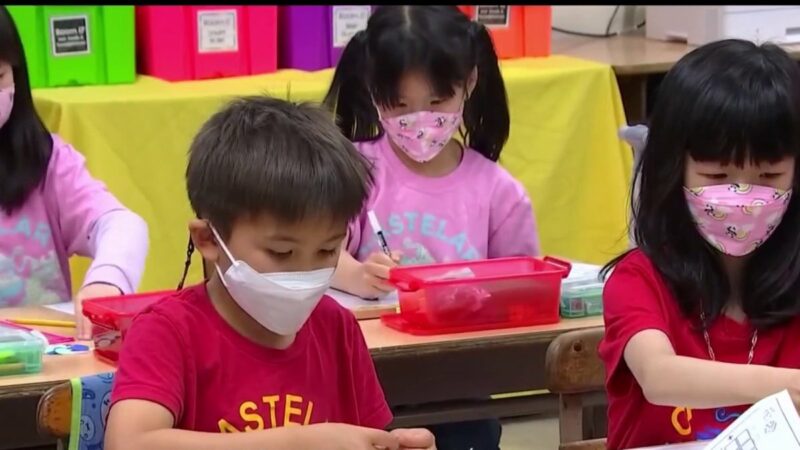 El Sindicato de Maestros de Los Angeles, a favor de que sea opcional el uso de máscaras en instalaciones escolares