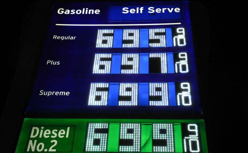 México ya es autosuficiente en diésel y la alcanzará en gasolinas, afirma AMLO