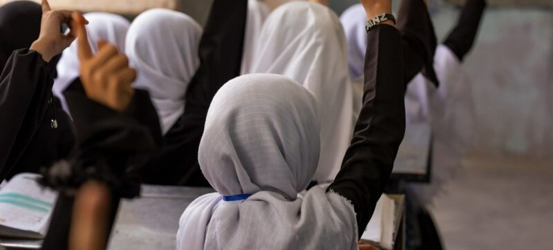 La ONU denuncia que los talibanes no reabrirán escuelas para todas las niñas