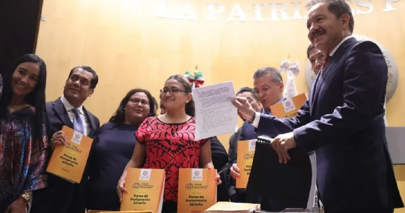 Morena acepta 9 de 12 propuestas de Va por México para la Reforma Eléctrica de AMLO