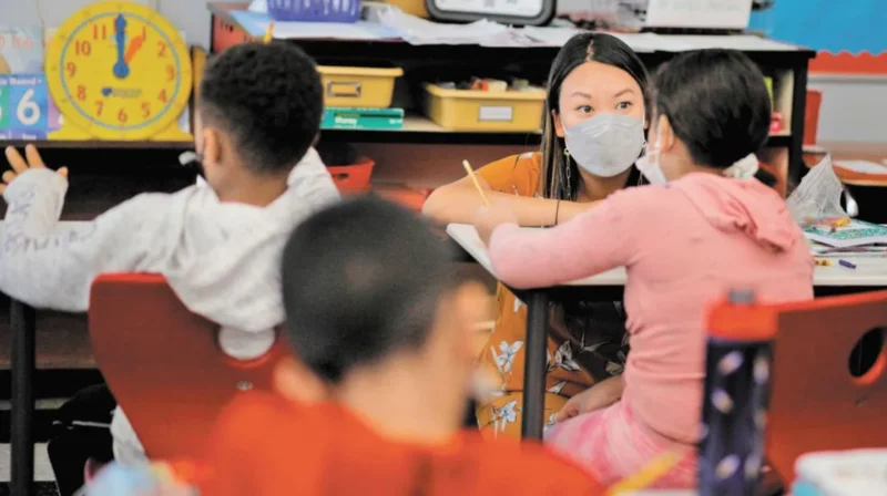En el último mes se duplicaron los casos de Covid-19 entre estudiantes y personal escolar en LA, reporta Salud Pública; recomienda el uso de máscaras