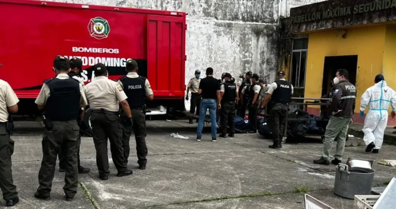 Motín en cárcel de Ecuador deja al menos 43 fallecidos; son recapturados 112 presos