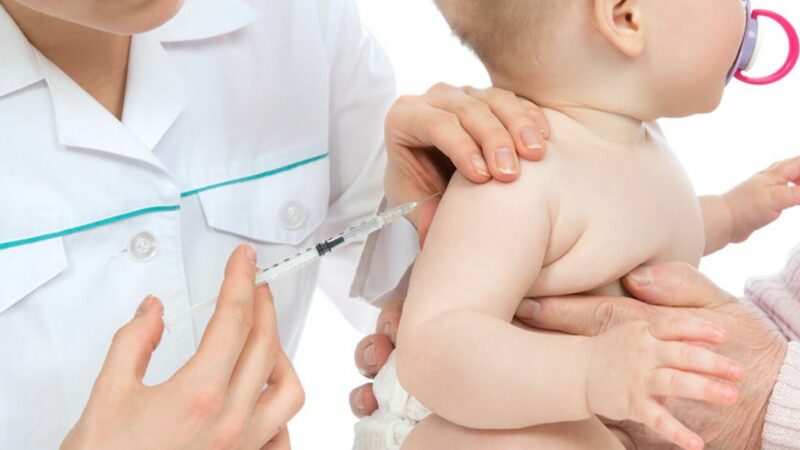Arranca este martes la vacunación contra Covid-19 de niños de seis meses en adelante