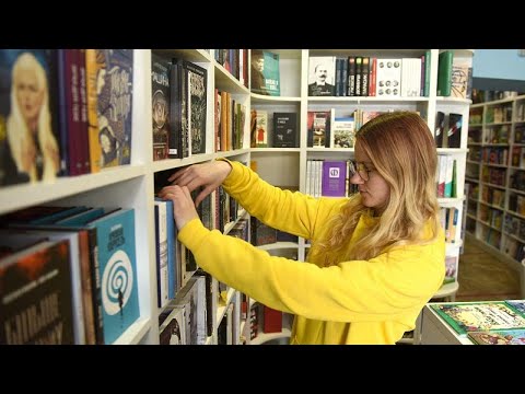 Video: La “desrusificación” divide en Kiev a libreros y amantes de los libros