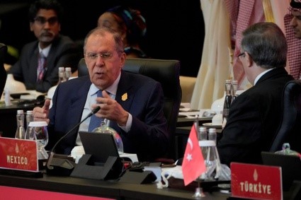 Se sale Lavrov de reunión del G20 ante condenas a la invasión rusa