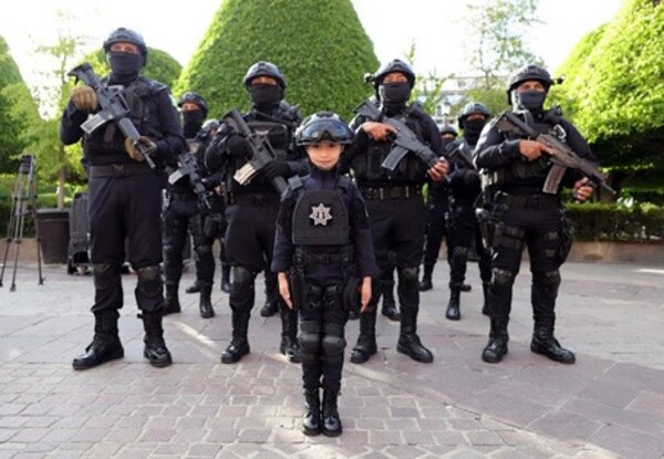 Panistas de Guanajuato usan a niños en actos policiacos