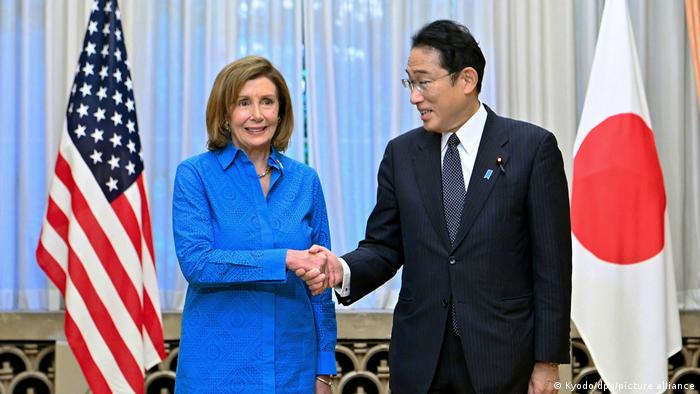 EU y Japón reafirman cooperación y protestan por misiles chinos
