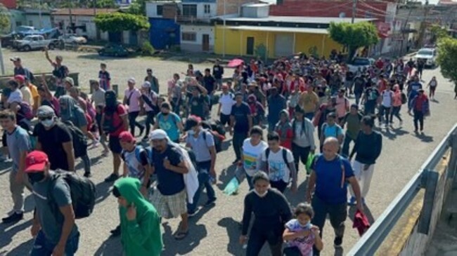 Nueva caravana migrante parte de Tapachula