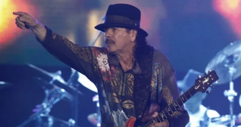 Video: Carlos Santana reaparece “con buen semblante” en NY tras desmayo en pleno concierto