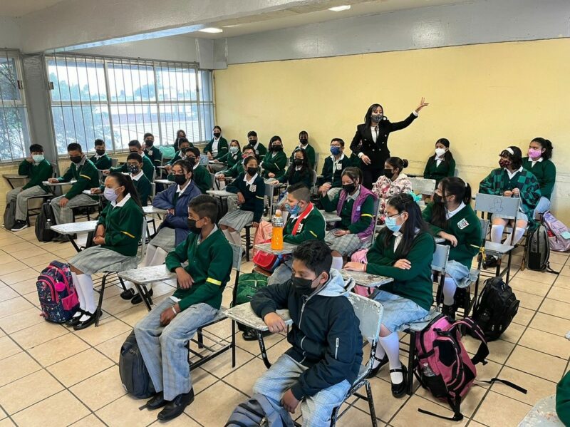 Se impulsa una nueva visión del sector educativo mexicano: AMLO