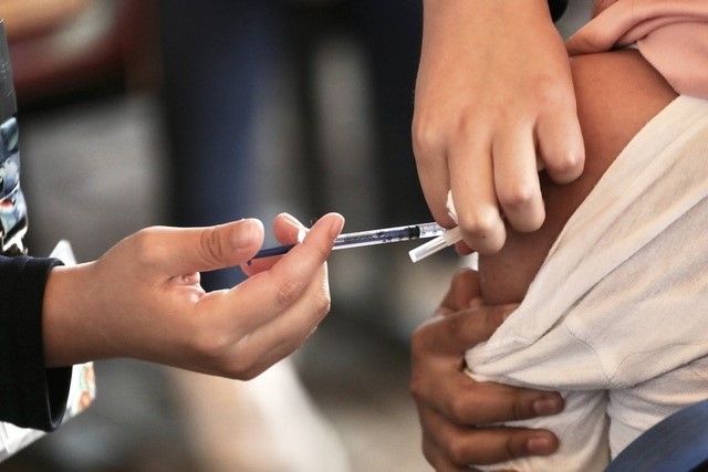 Vacunados contra covid el 62% de adolescentes de 12 a 17 años: SSa