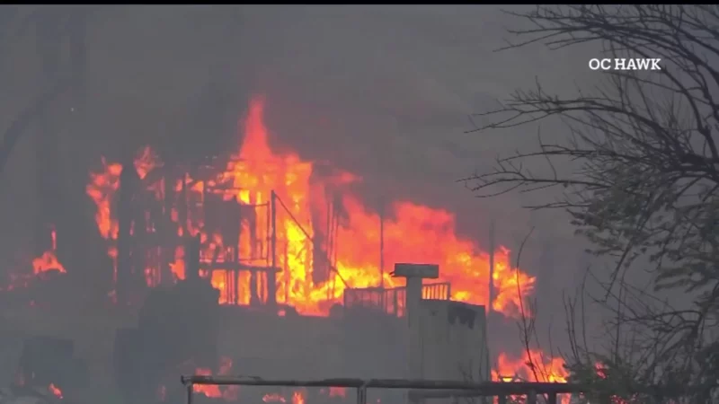 Incendio forestal en Hemet se extiende a dos mil acres