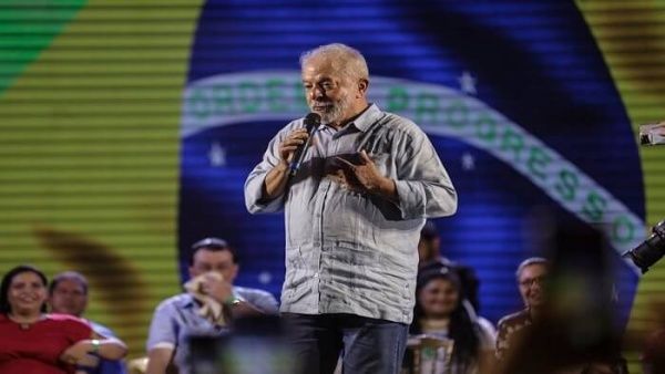 Encuesta: Lula encabeza intención de voto con 44 % y Bolsonaro 35%
