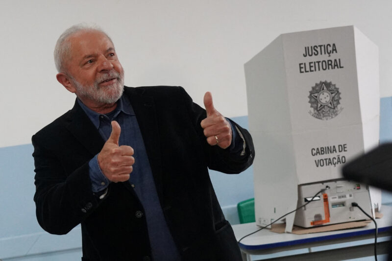 Bolsonaro confía en el triunfo y Lula afirma que el pueblo define el modelo de vida que quiere