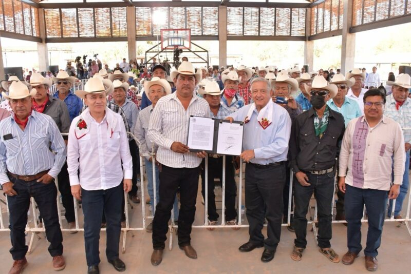 Decreto de AMLO restituye 30 mil hectáreas al pueblo yaqui
