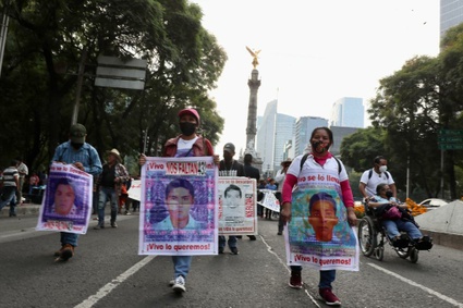 Padres de los 43 vigilarán desempeño de fiscal para caso Ayotzinapa