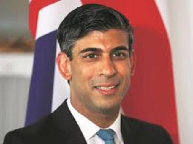 Video: Designan al multimillonario conservador Rishi Sunak, de origen indio, como primer ministro británico