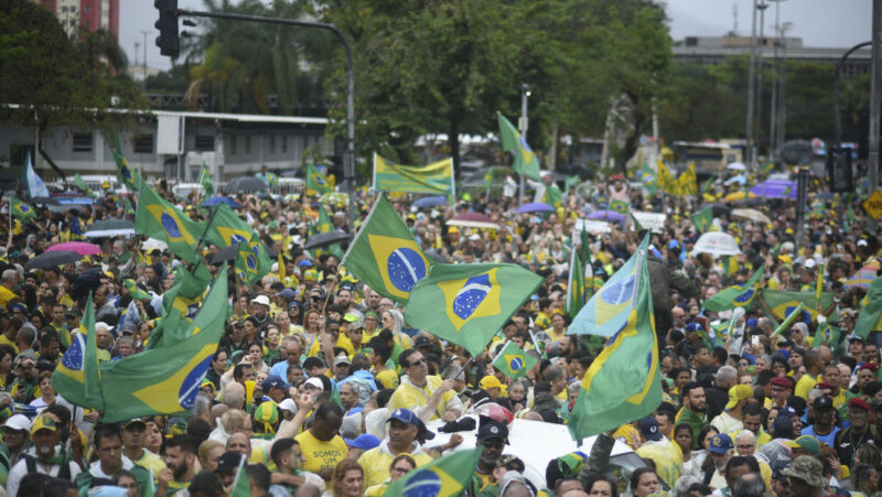 Decae bloqueo de carreteras por pedido de Bolsonaro con inconformes con Lula; llegaron a pedir intervención militar para impedir su asunción como presidente