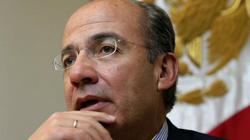 Videos: “¡Sin miedo!”: Calderón llama a desembocar la marcha de la oposición en el Zócalo. Fox pide no permitir que “el barbaján” tome cartas en el asunto del INE