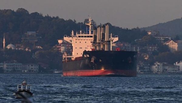 Turquía confirma la salida de seis buques con granos desde Ucrania
