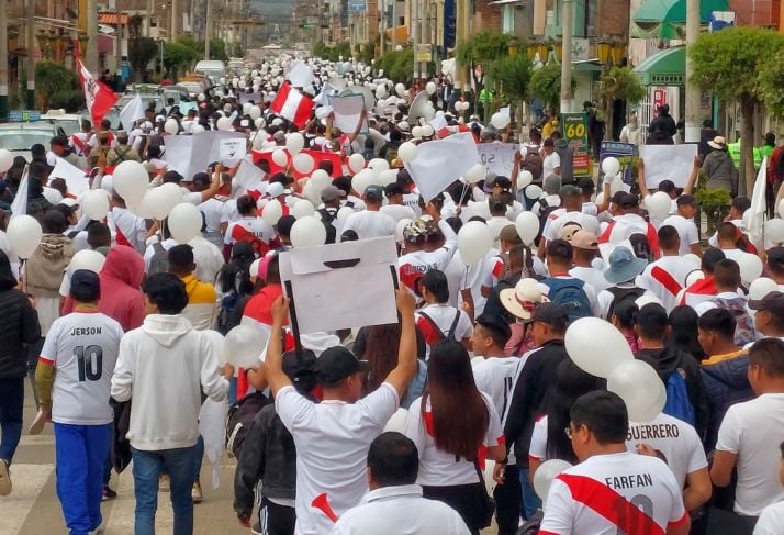 Video: Congreso de Perú rechaza adelantar las elecciones generales