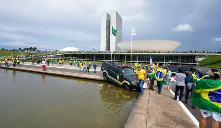 Videos: La Policía brasileña recupera control del Congreso, la sede presidencial y el Tribunal Superior
