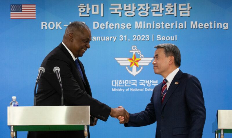 EU y Corea del Sur reforzarán maniobras militares frente a Corea del Norte