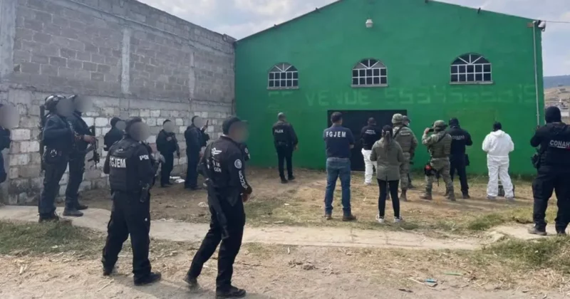 Una serie de arrestos lleva a descubrir una narco fosa con 42 paquetes con 10 cuerpos, en el Estado de México