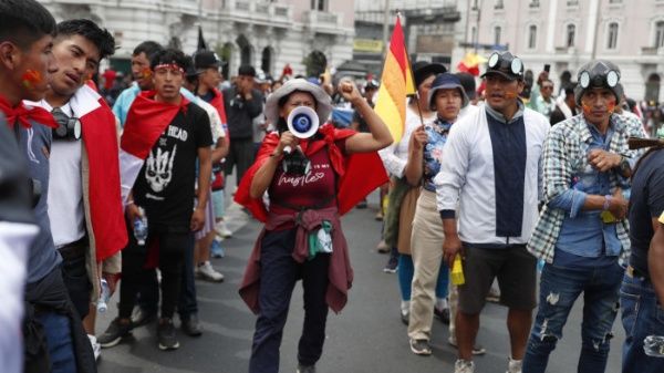 Videos: Nueva jornada de protestas en Lima y diversas partes de Perú contra Boluarte