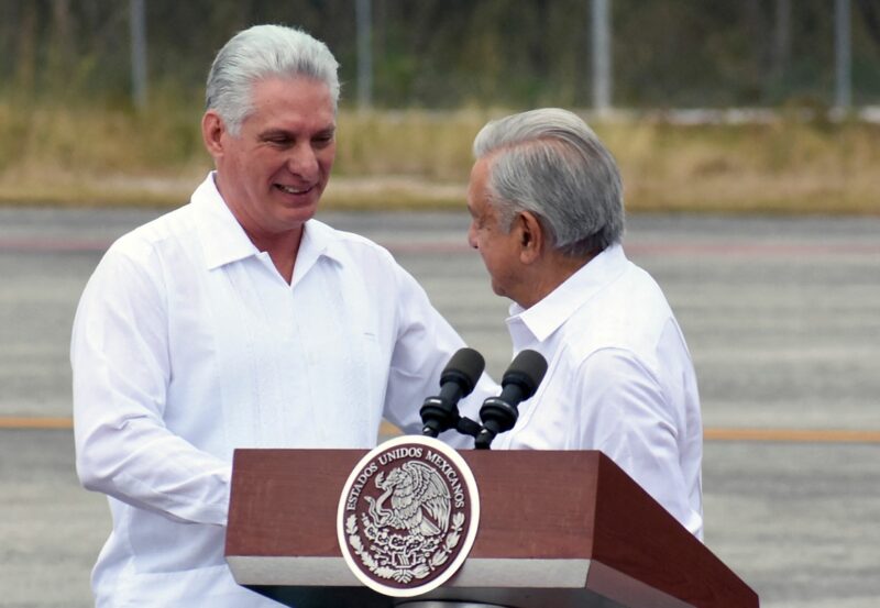 Video: AMLO entrega la orden del Aguila Azteca a Díaz-Canel y destaca que Cuba “merece el premio de la dignidad”