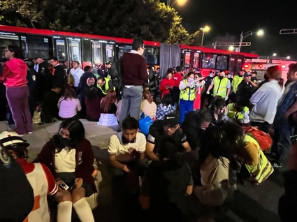 Videos: Reportan 21 lesionados tras choque de dos unidades del Metrobús