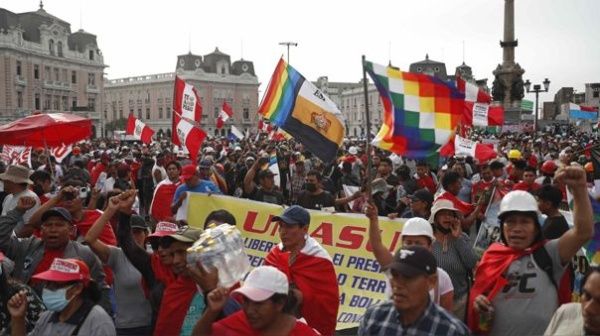 Movimientos sociales anuncian nuevas protestas en Lima, Perú