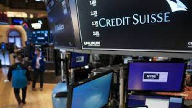 Credit Suisse cierra con caídas del 24 % y las bolsas europeas caen más de un 3% 