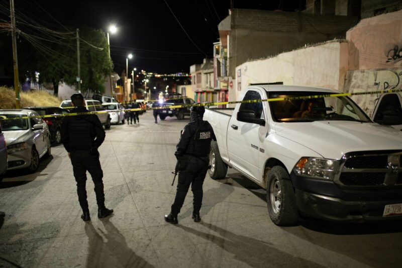 Se crea un grupo, integrado por fuerzas federales y estatales, para buscar a los cuatro estadounidenses desaparecidos en Matamoros; encontraron su vehículo, baleado