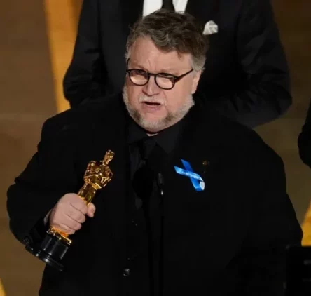El mexicano Guillermo del Toro gana un Oscar con Pinocho
