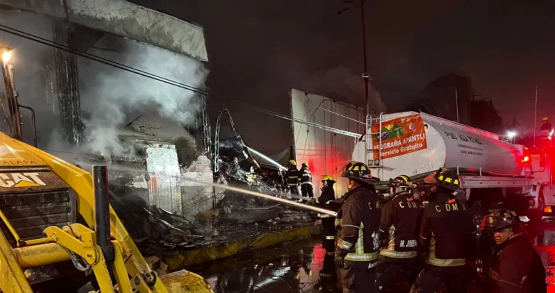 VIDEOS: Controlan incendio en Central de Abasto; no hay heridos, habrá investigación