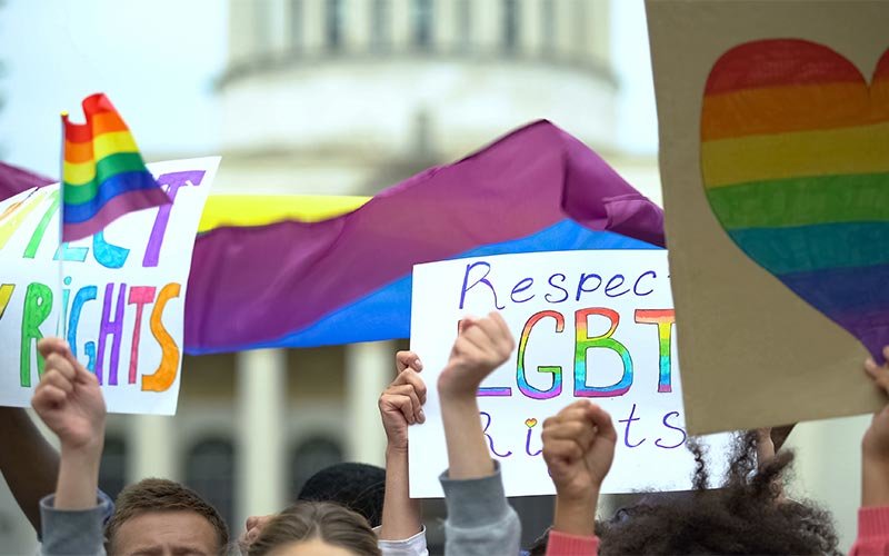 Empeora la violencia contra estudiantes LGBTG en escuelas de California.Uno de cada cinco estudiantes han querido suicidarse, dice estudio oficial