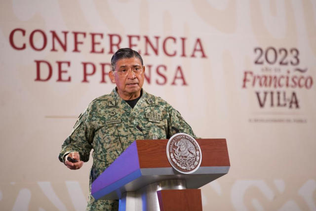 Video: Ataques al titular de la Defensa provienen de “investigaciones” de Claudio X. González, financiado por EU, cuyas agencias antes mandaban en Marina: AMLO