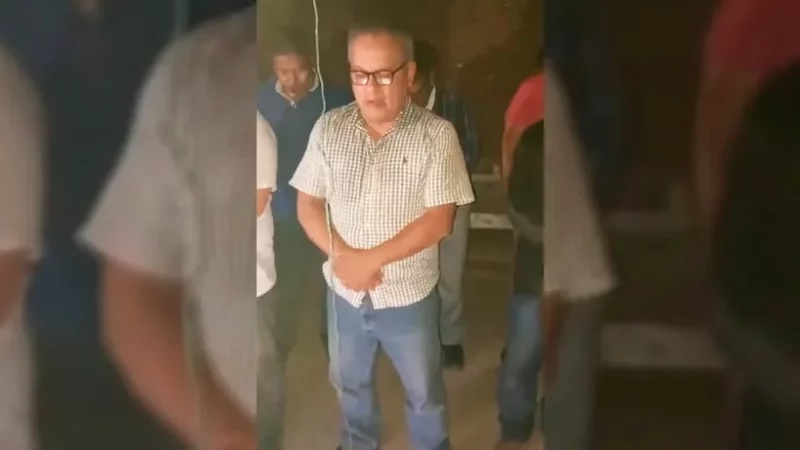 Exige AMLO la liberación sin condiciones de los 16 trabajadores secuestrados en Chiapas. Serán investigados funcionarios señalados por el grupo delictivo, dijo