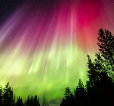 Video: Científicos suecos crean auroras boreales artificiales