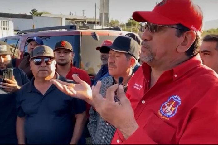 Mineros de Cananea levantan bloqueo en carretera federal México 02