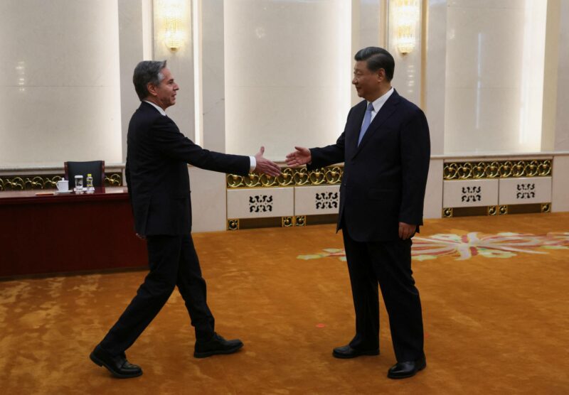 Blinken pide al gobierno chino que contribuya para normalizar las relaciones bilaterales