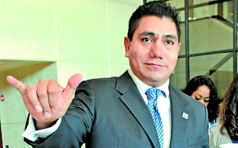 Video: El senador Jorge Luis Preciado, detalla los hechos que lo motivaron a renunciar al PAN por la “farsa” para elegir aspirante. “Marko me dijo que es Xóchitl”