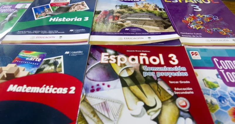 Ministro de la Suprema Corte suspende distribución de Libros de Texto Gratuitos en Coahuila