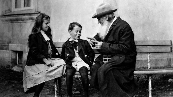 León Tolstoi: referente curioso del realismo literario universal