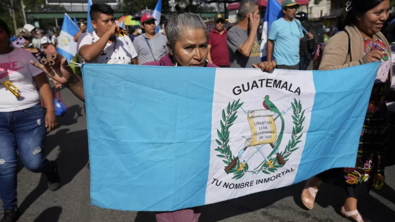 Décimo día de paro cívico nacional en Guatemala en defensa de la democracia