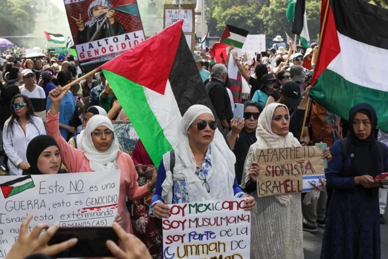 Miles protestan en la Ciudad de México contra bombardeos de Israel en Gaza